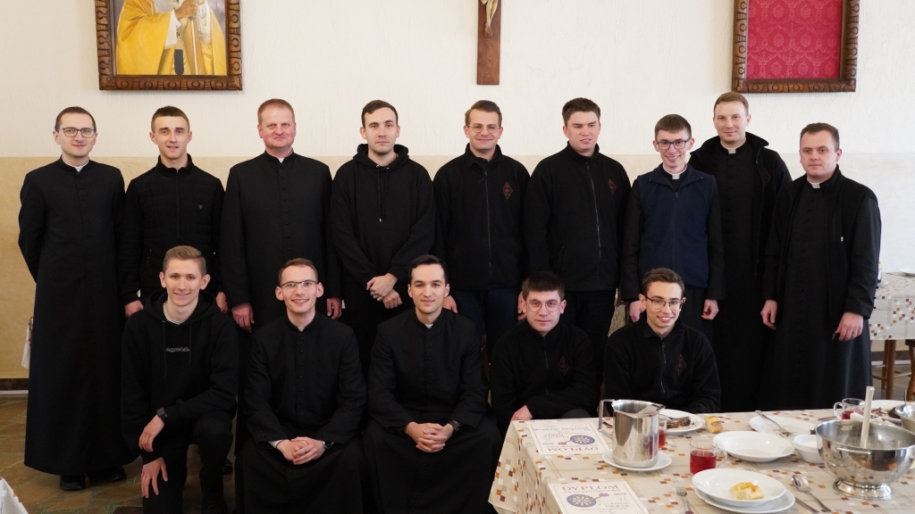 Fotorelacja: Seminaryjny Turniej w Darta 2024/2025