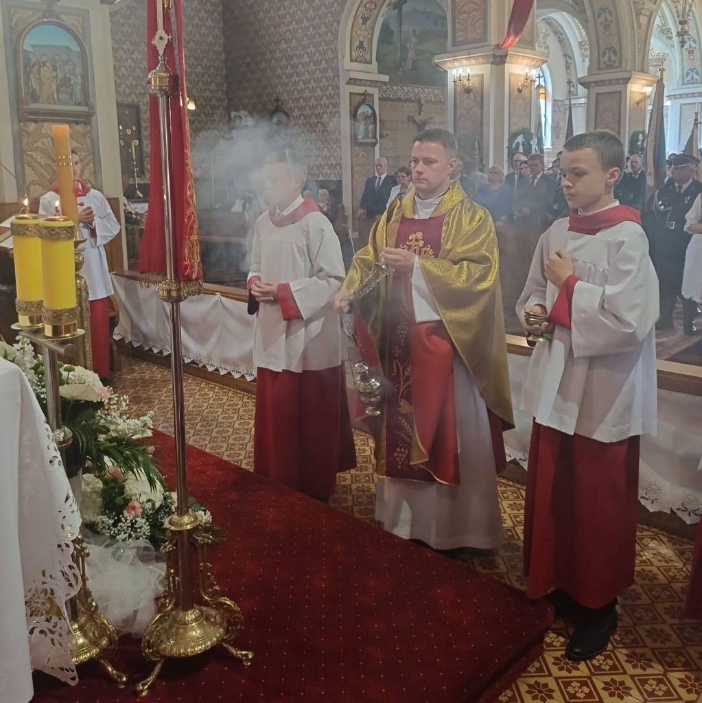 Fotorelacja: Msze prymicyjne księży neoprezbiterów