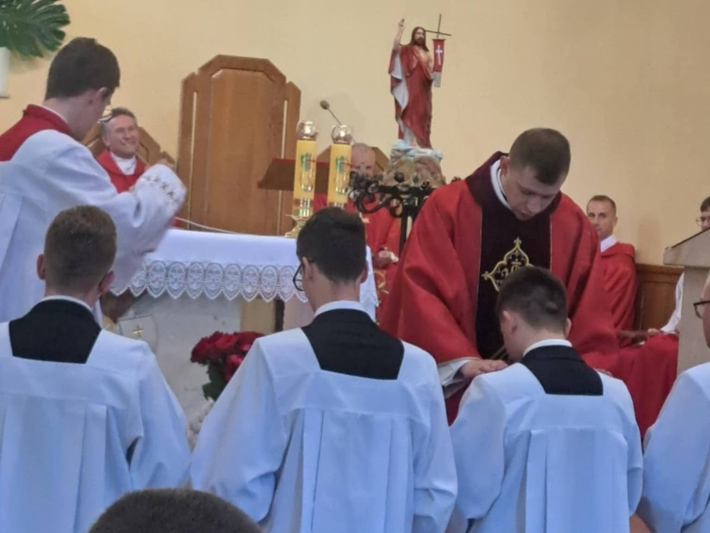 Fotorelacja: Msze prymicyjne księży neoprezbiterów
