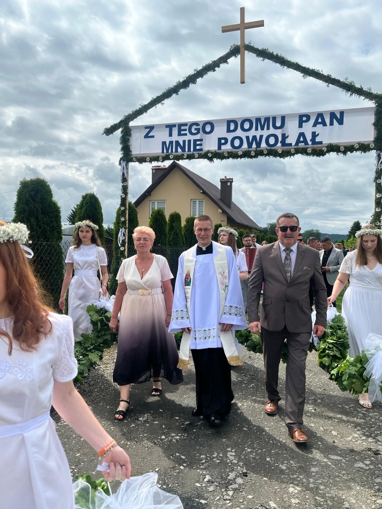 Fotorelacja: Msze prymicyjne księży neoprezbiterów