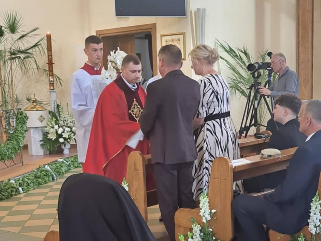 Fotorelacja: Msze prymicyjne księży neoprezbiterów