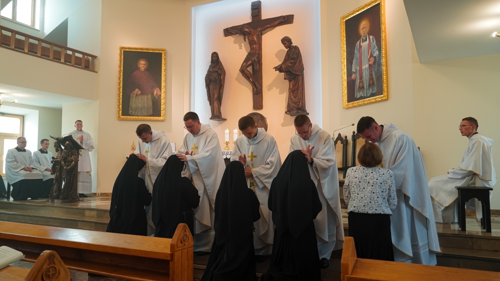 Fotorelacja: Msza prymicyjna we wspólnocie WSD