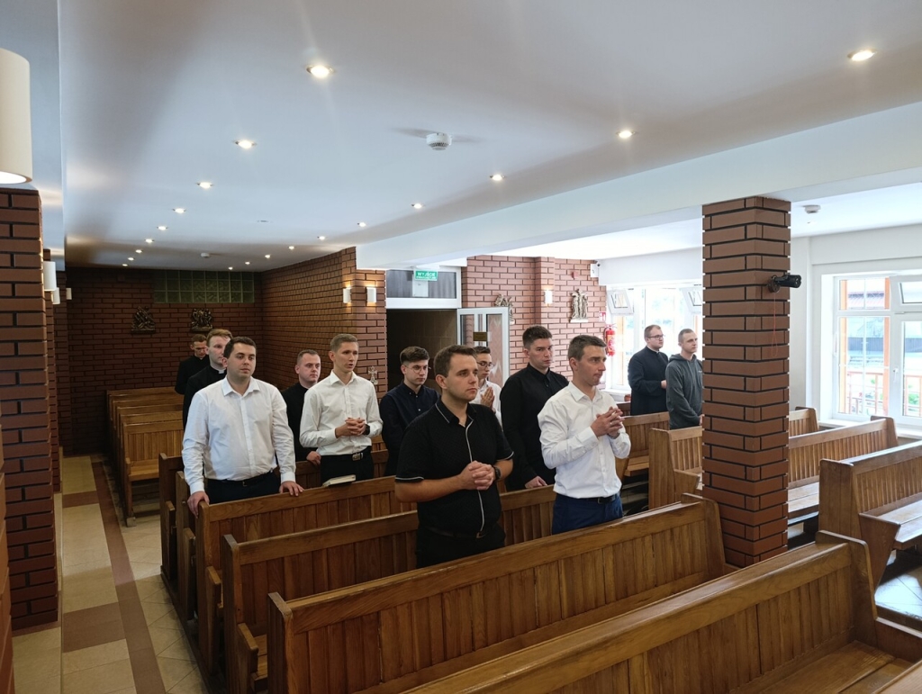 Fotorelacja: Wakacyjny dzień skupienia w Heluszu