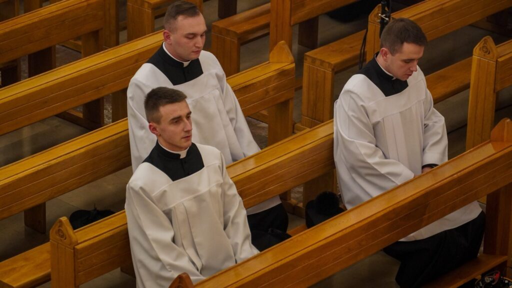 Fotorelacja: „Obłóczyny braci z kursu III” w WSD w Przemyślu