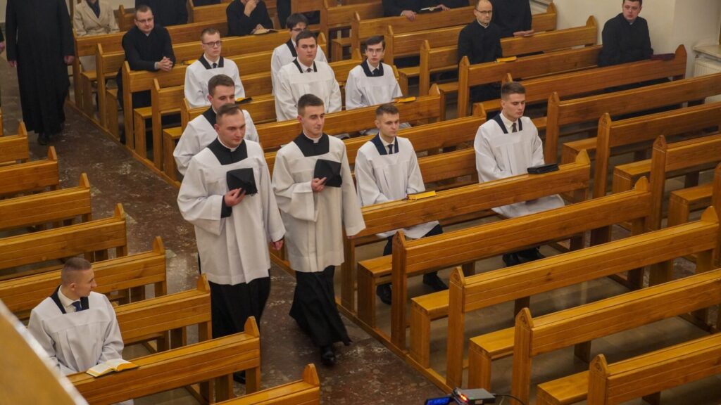 Fotorelacja: „Obłóczyny braci z kursu III” w WSD w Przemyślu