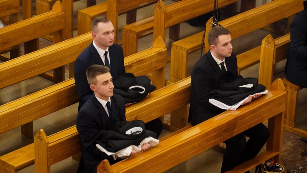 Fotorelacja: „Obłóczyny braci z kursu III” w WSD w Przemyślu