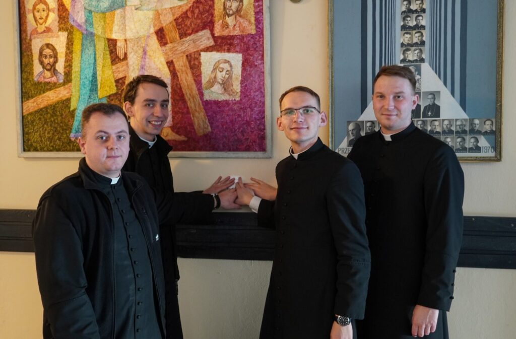 Fotorelacja: Zakończenie wykładów przez braci diakonów