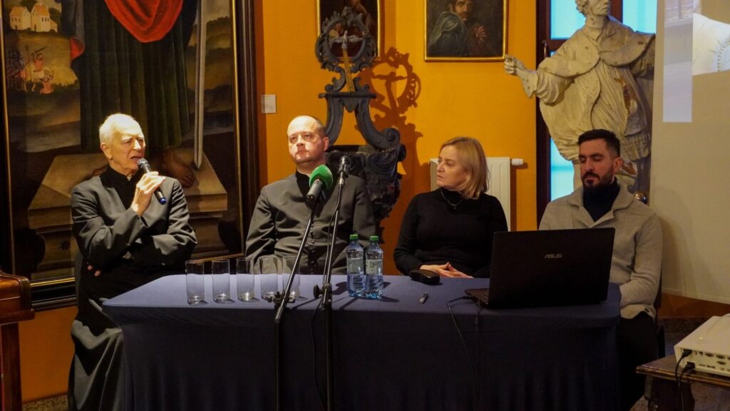 Fotorelacja: Prezentacja albumu „Bogu na chwałę. Kościoły i kaplice archidiecezji przemyskiej”