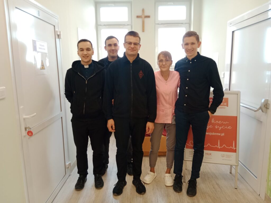 Fotorelacja: Klerycy w Centrum Krwiodawstwa