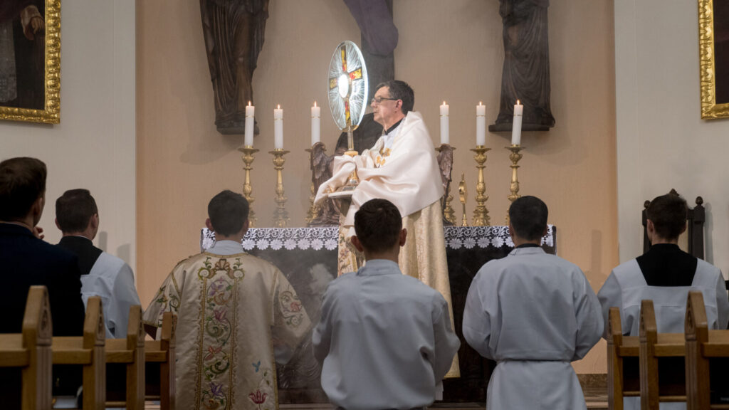 Fotorelacja: Nowi bracia w bractwie HS NSPJ