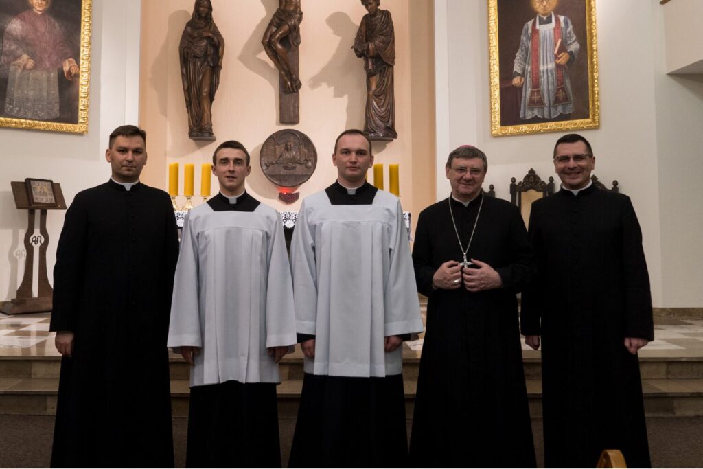 Fotorelacja: Msza z posługą lektoratu