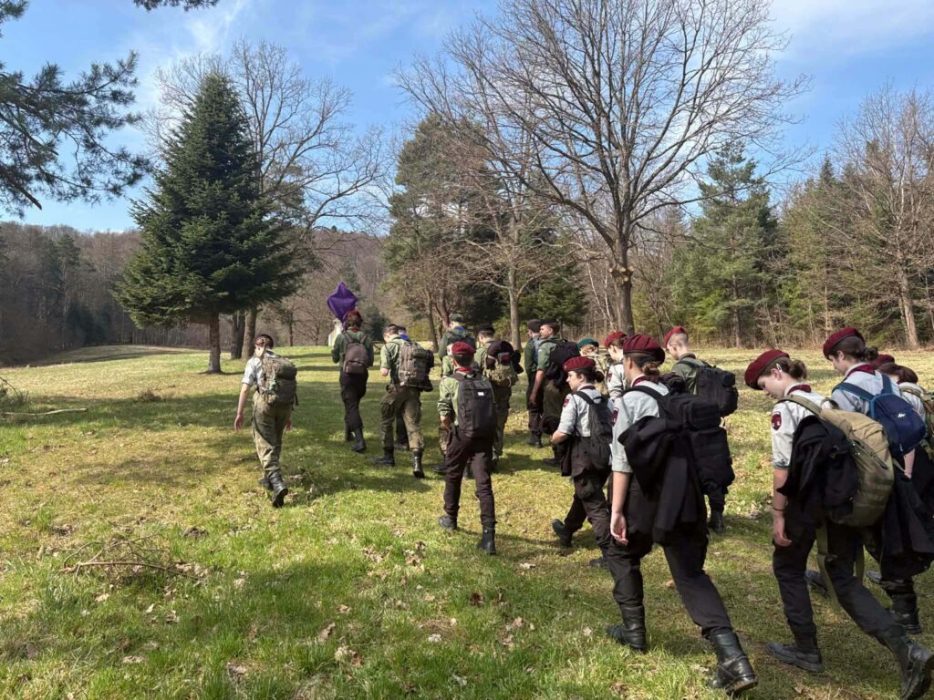 Fotorelacja: harcerska Droga Krzyżowa