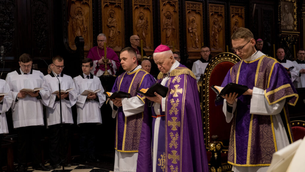 Fotorelacja: Wielki Czwartek 2026 - Jutrznia