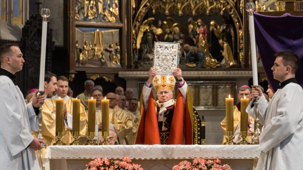 Fotorelacja: Msza Krzyżma 2026