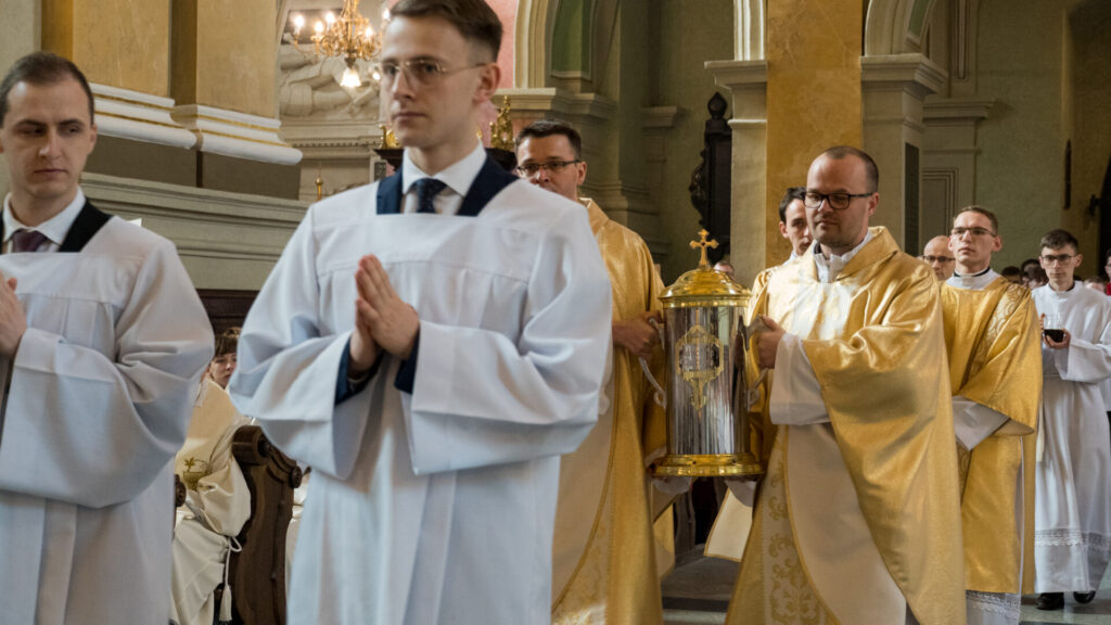 Fotorelacja: Msza Krzyżma 2026