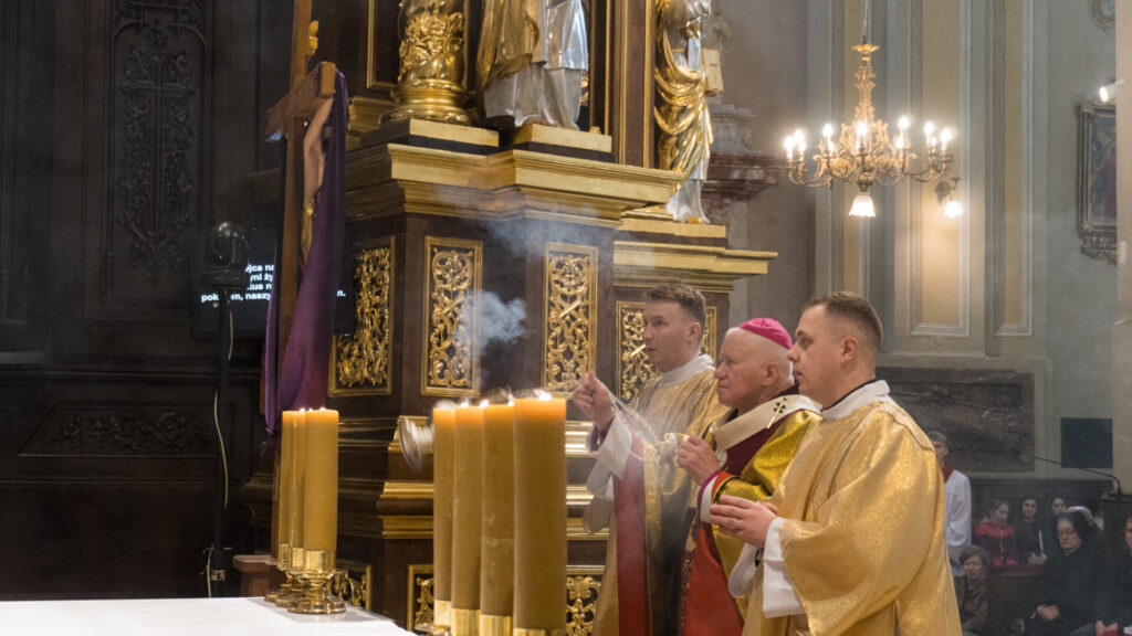 Fotorelacja: Msza Krzyżma 2026