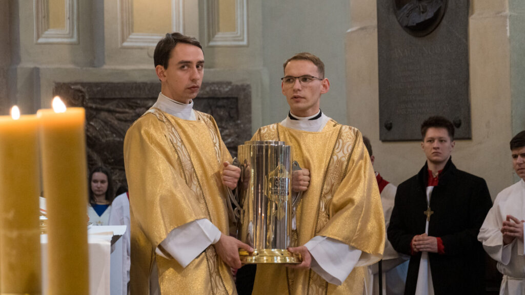 Fotorelacja: Msza Krzyżma 2026