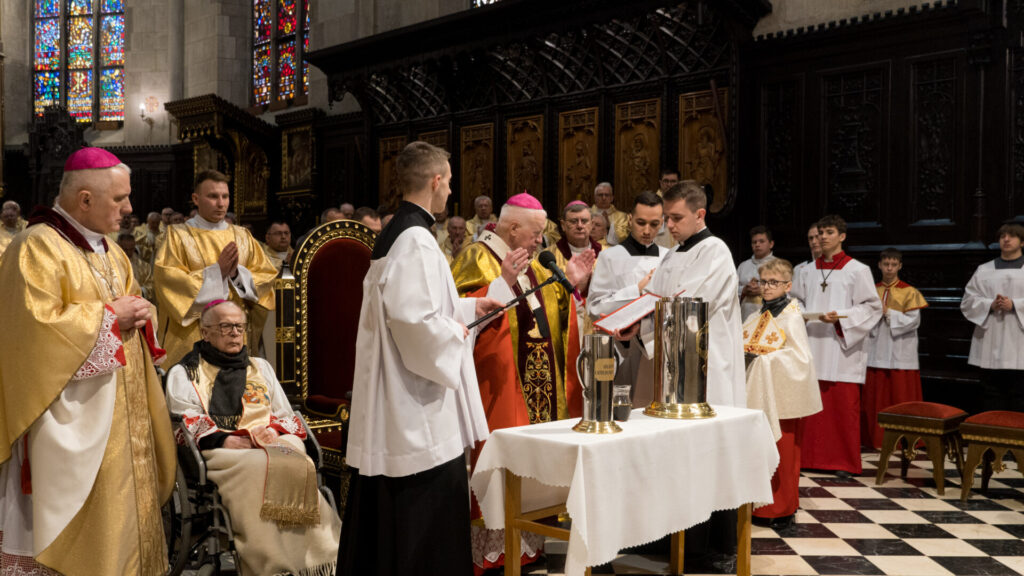 Fotorelacja: Msza Krzyżma 2026