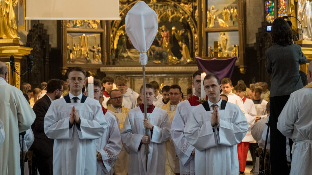 Fotorelacja: Msza Krzyżma 2026