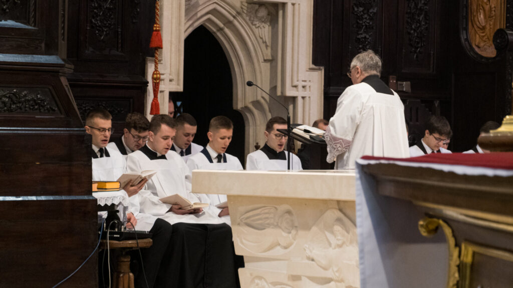 Fotorelacja: Wielki Piątek - Liturgia Godzin