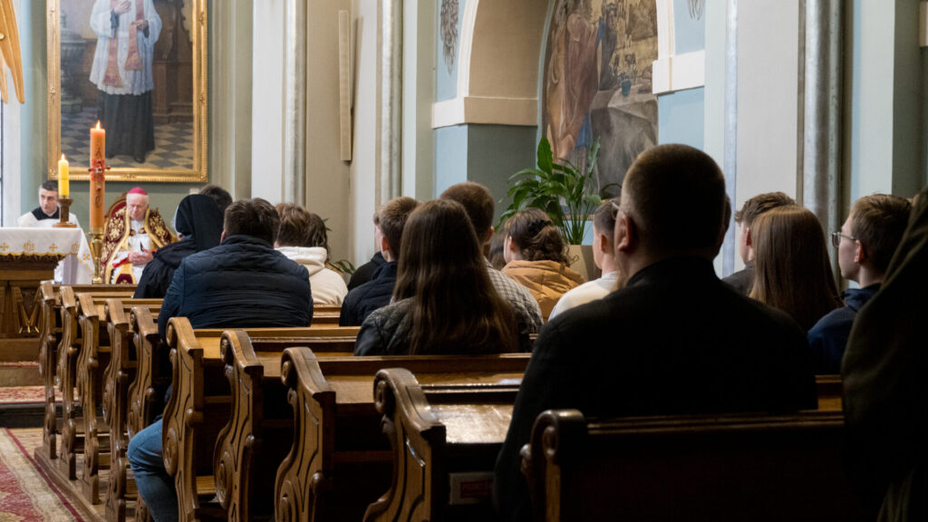 Fotorelacja: etap diecezjalny 30. Ogólnopolskiego Konkursu o Wiedzy Biblijnej