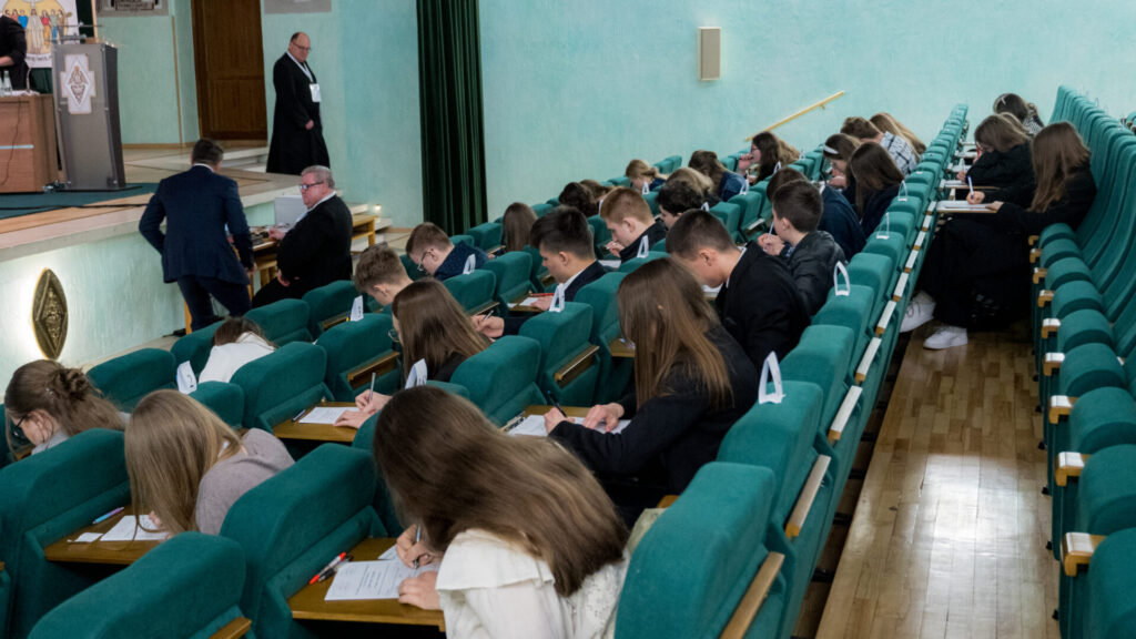 Fotorelacja: Finał XXVI Regionalnej Olimpiady Wiedzy o Wielkich Polakach