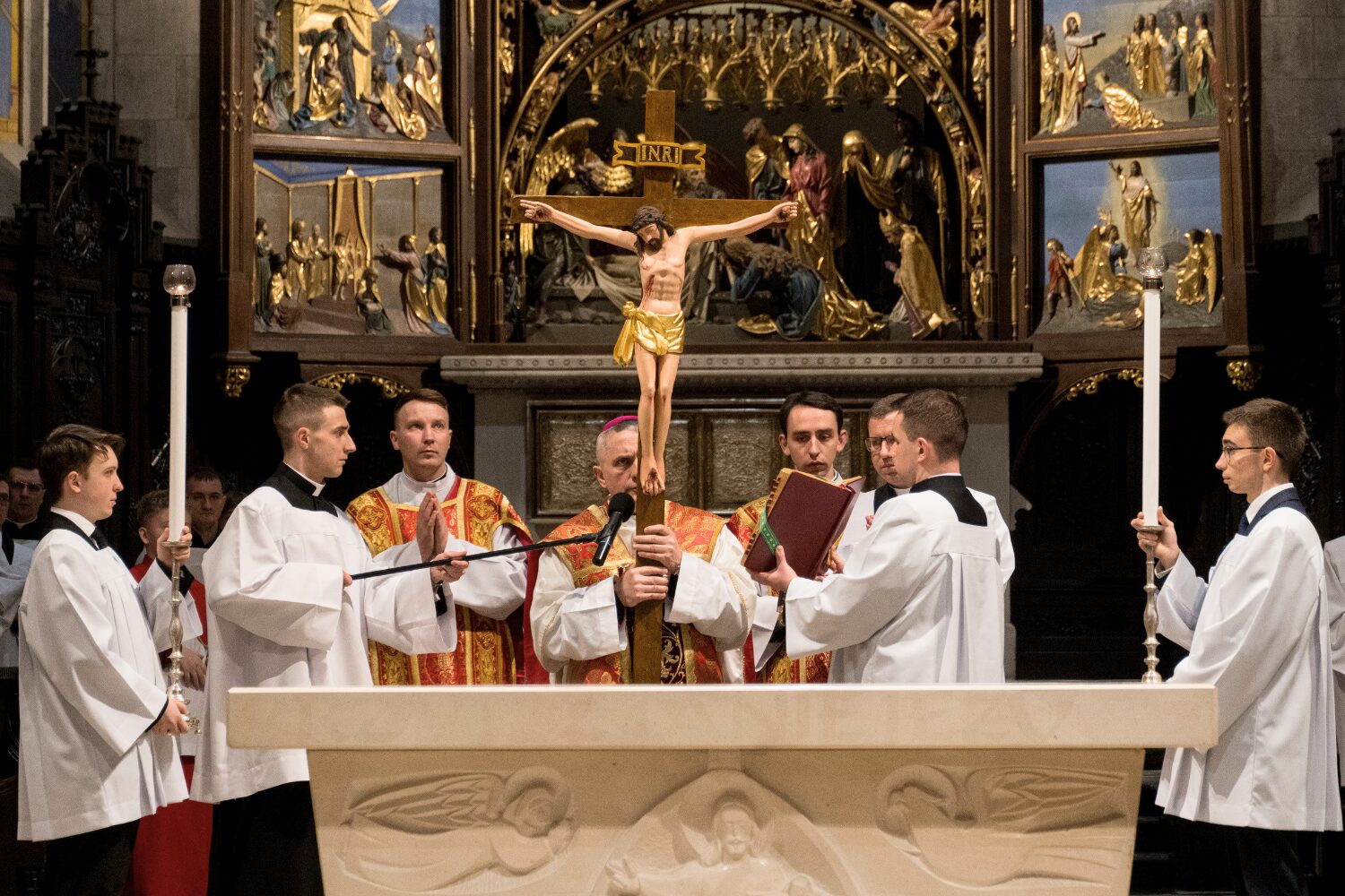 Wielki Piątek 2026 – Liturgia Męki Pańskiej