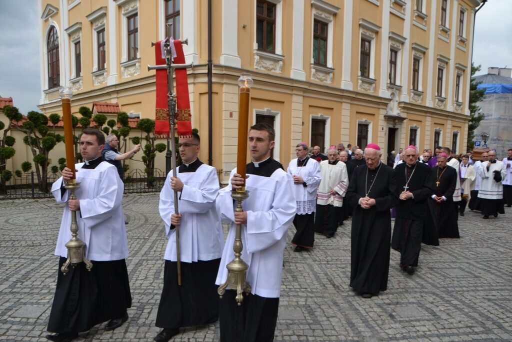 Fotorelacja: Eksporta śp. ks. abpa Józefa Michalika