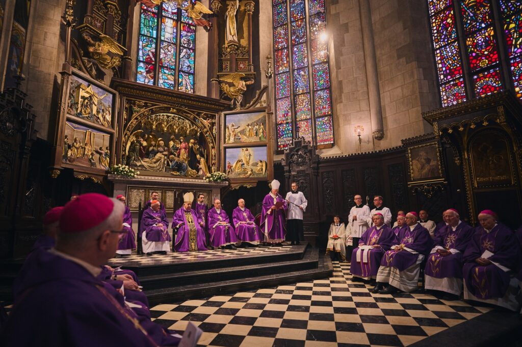 Fotorelacja: Uroczystości pogrzebowe 