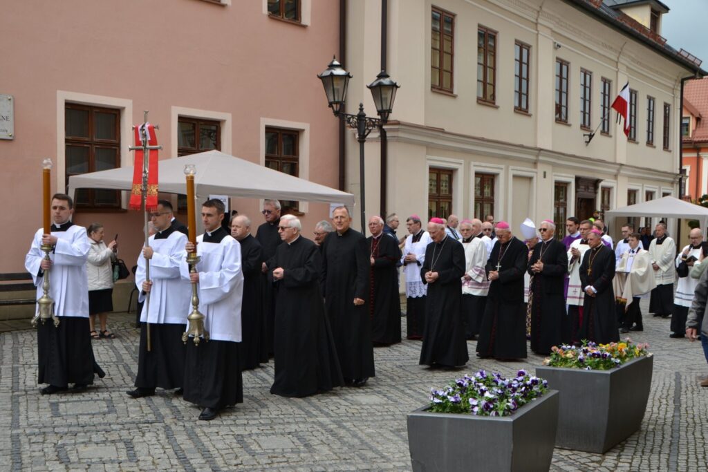 Fotorelacja: Eksporta śp. ks. abpa Józefa Michalika
