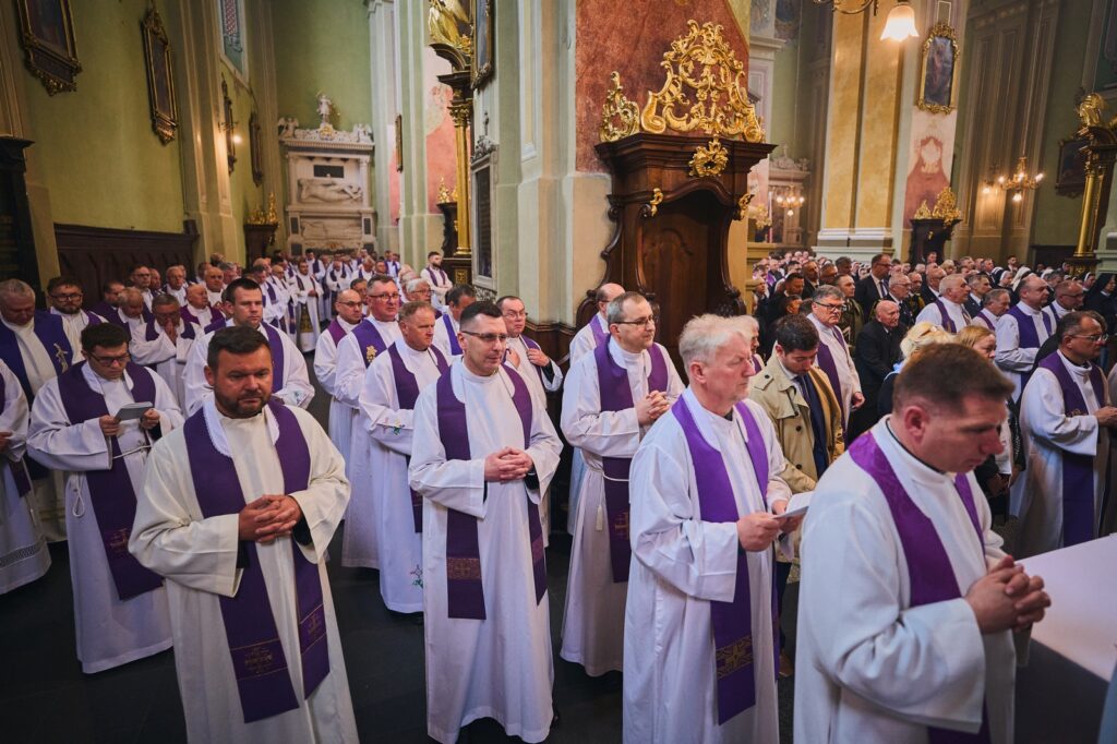 Fotorelacja: Uroczystości pogrzebowe 