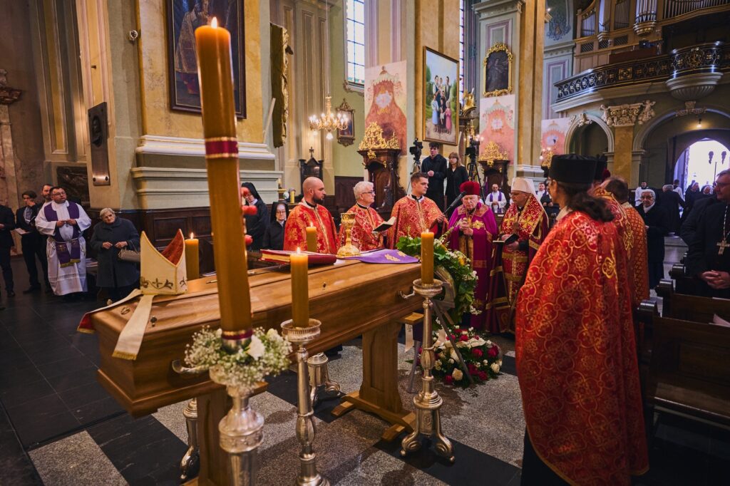 Fotorelacja: Uroczystości pogrzebowe 