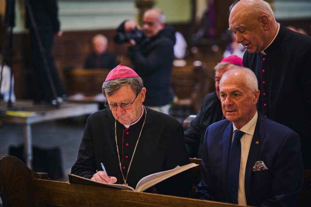 Fotorelacja: Uroczystości pogrzebowe 