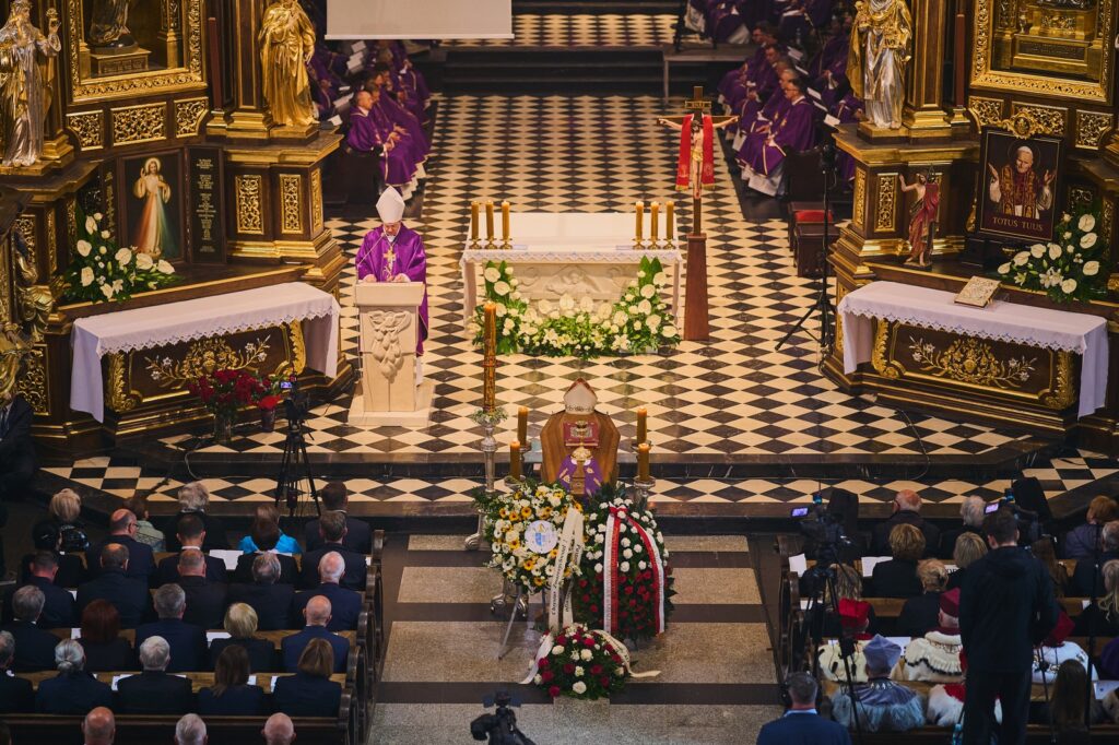 Fotorelacja: Uroczystości pogrzebowe 