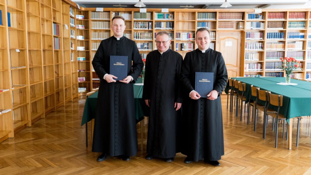 Fotorelacja: Obrona prac magisterskich 2026