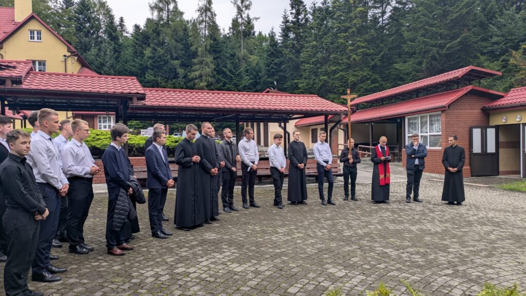 Fotorelacja: Dzień skupienia w Heluszu 